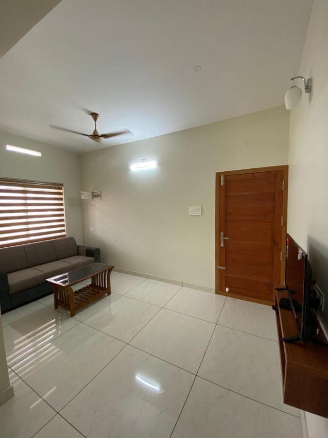 Nimet Residency Apartment Kochi Exterior photo